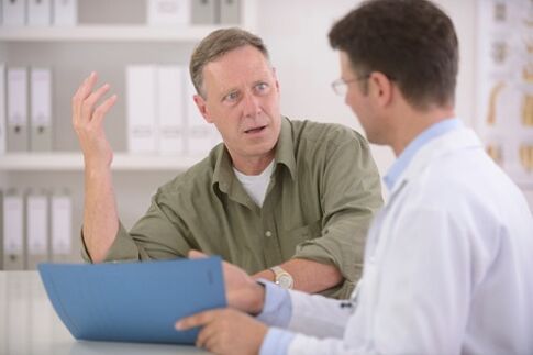 Oftmals erfährt der Patient erst bei einem Arztbesuch vom Vorliegen einer chronischen Prostatitis.